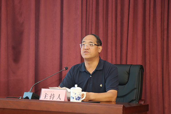 高建军在主持讲座时指出,黄杰处长的报告观点鲜明,内容丰富,案例生动